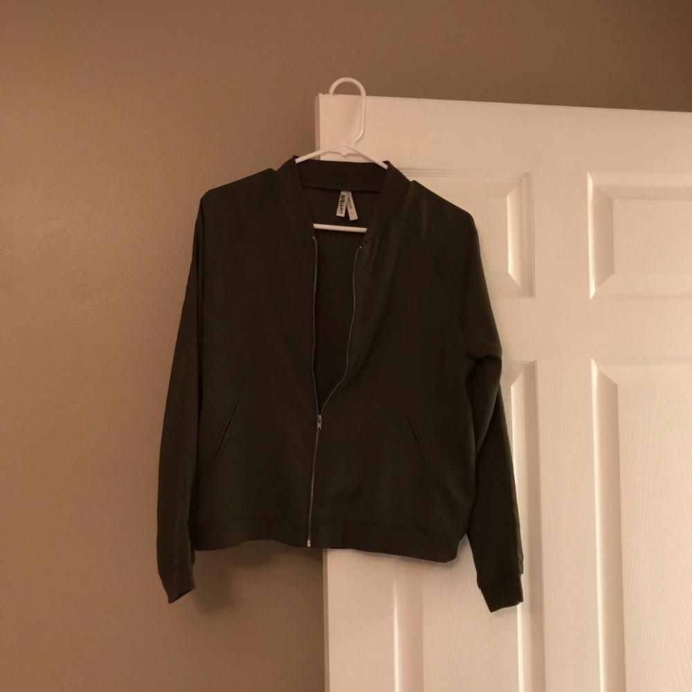 Jacket - Picture 3 of 3
